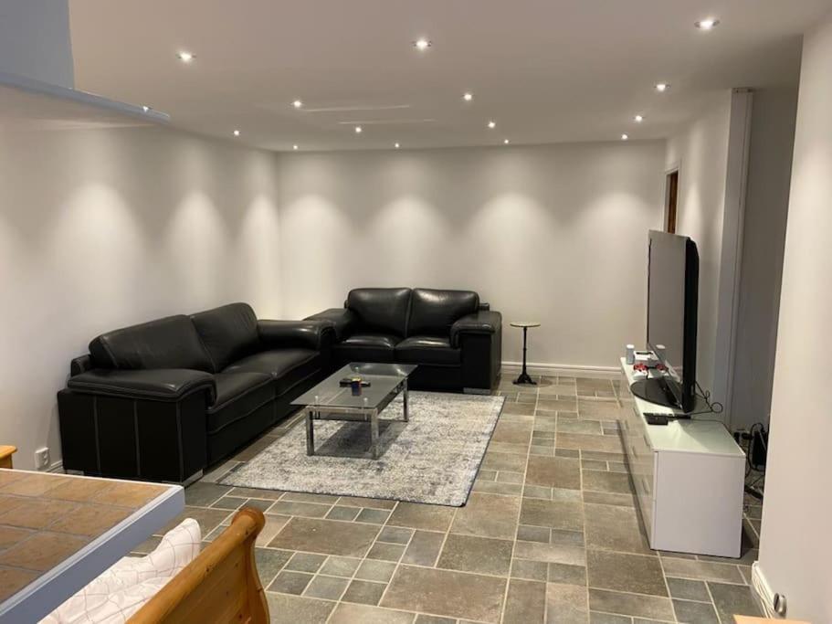 Laegenhet I Ett Hus Egen Ingang Apartment Sundbyberg Exterior photo